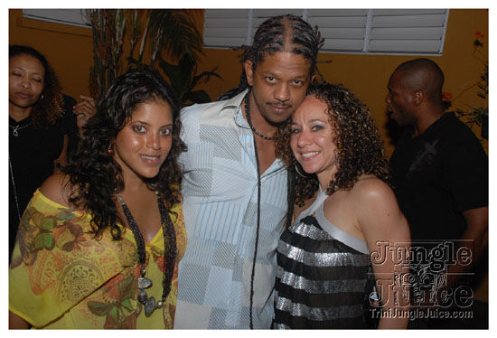 carnival_bailout_apr15-037