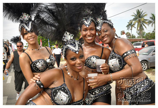 cayman_carnival_may09_pt1-006