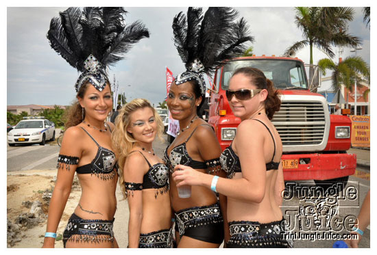 cayman_carnival_may09_pt1-013
