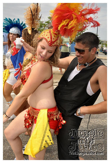 cayman_carnival_may09_pt1-017