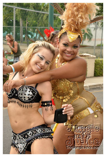 cayman_carnival_may09_pt1-018