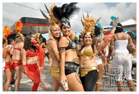 cayman_carnival_may09_pt1-021