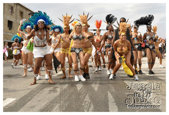 cayman_carnival_may09_pt1-023