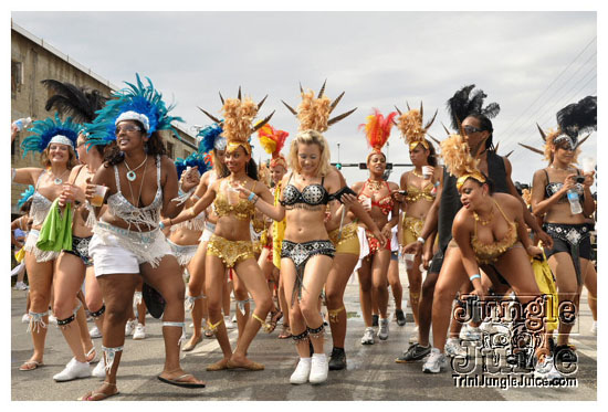 cayman_carnival_may09_pt1-024