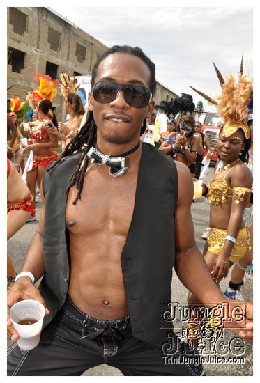 cayman_carnival_may09_pt1-031