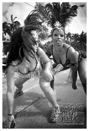 cayman_carnival_may09_pt1-086