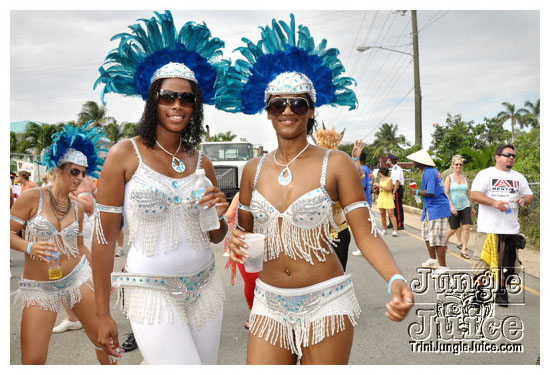 cayman_carnival_may09_pt1-092