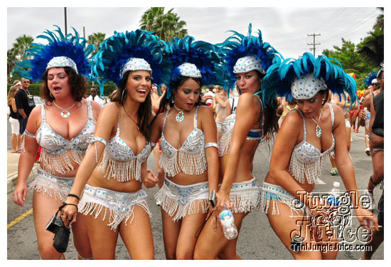 cayman_carnival_may09_pt1-106