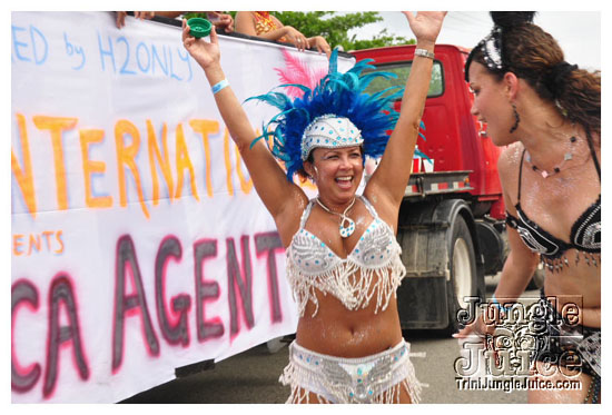 cayman_carnival_may09_pt1-117