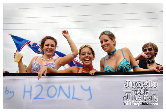 cayman_carnival_may09_pt1-119