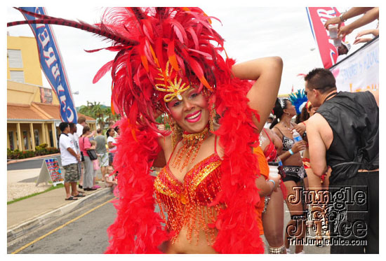 cayman_carnival_may09_pt1-123