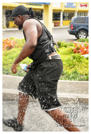 cayman_carnival_may09_pt1-137