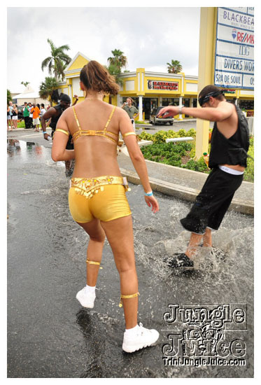 cayman_carnival_may09_pt1-140