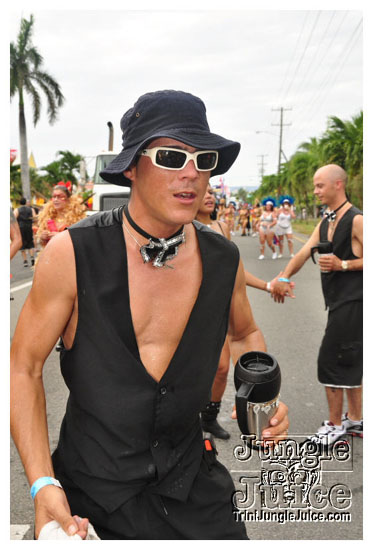 cayman_carnival_may09_pt1-153