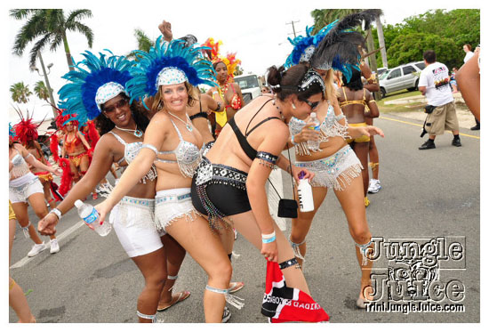 cayman_carnival_may09_pt1-168