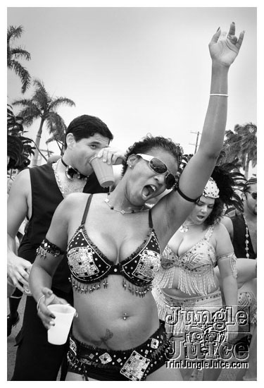 cayman_carnival_may09_pt1-169