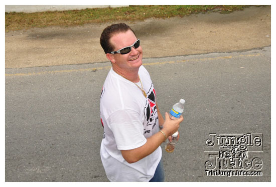 cayman_carnival_may09_pt1-179