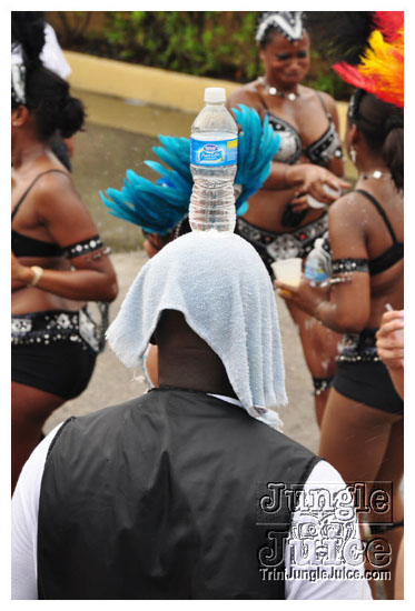 cayman_carnival_may09_pt1-200