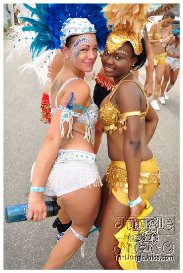 cayman_carnival_may09_pt2-003