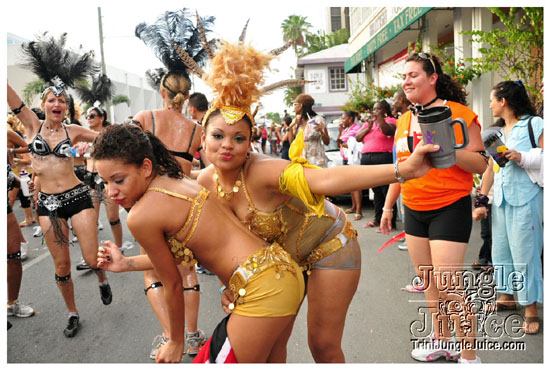 cayman_carnival_may09_pt2-005