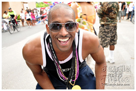 cayman_carnival_may09_pt2-040