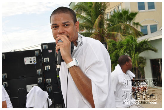 cayman_carnival_may09_pt2-065