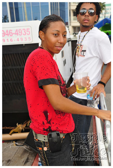 cayman_carnival_may09_pt2-072