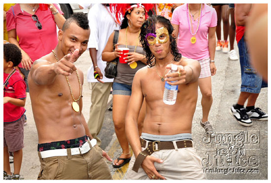 cayman_carnival_may09_pt2-100