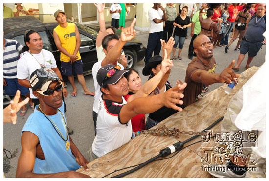 cayman_carnival_may09_pt2-111