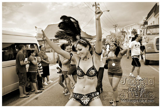 cayman_carnival_may09_pt2-115