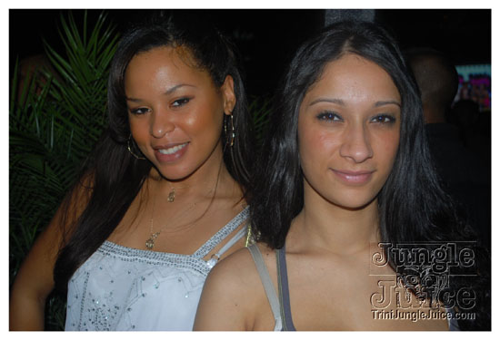 cnz_band_launch_2009-005