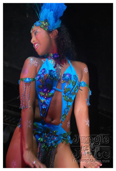 cnz_band_launch_2009-048