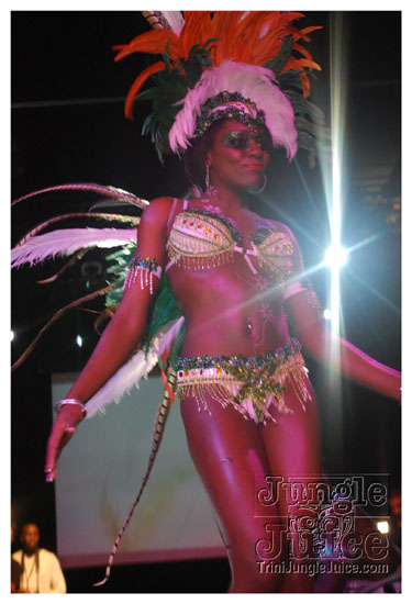 cnz_band_launch_2009-073