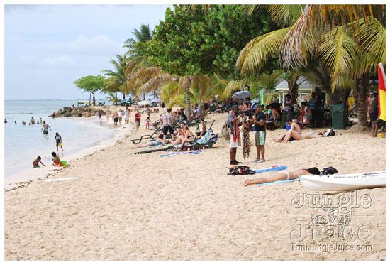 03_seductive_saturdays_apr11-002