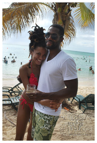 04_bubble_up_foam_party_apr12-001