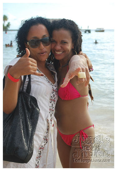 04_bubble_up_foam_party_apr12-015