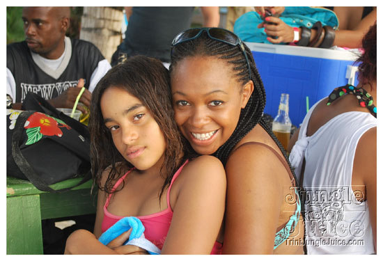 04_bubble_up_foam_party_apr12-016