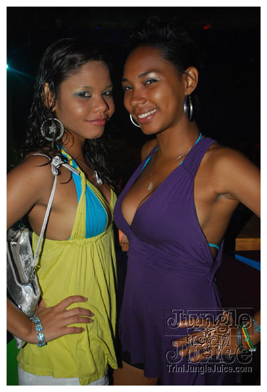 04_bubble_up_foam_party_apr12-019