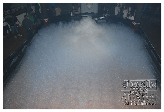 04_bubble_up_foam_party_apr12-022