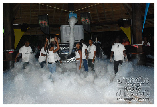 04_bubble_up_foam_party_apr12-028