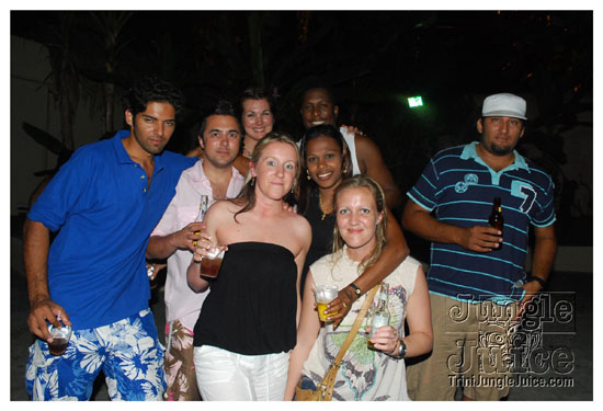 04_bubble_up_foam_party_apr12-040