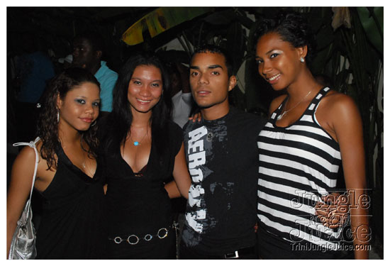 05_simple_c_anniversary_apr13-004