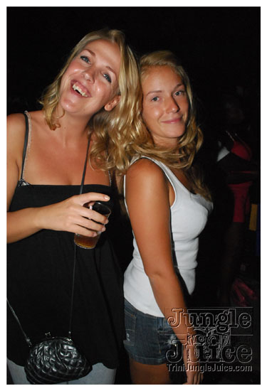 05_simple_c_anniversary_apr13-005