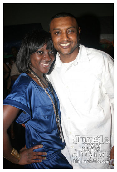 cribs_lost_in_jungle_jun21-006