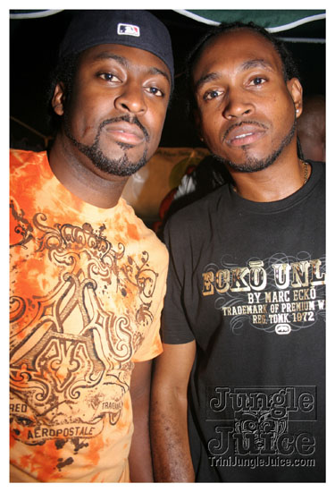 cribs_lost_in_jungle_jun21-025