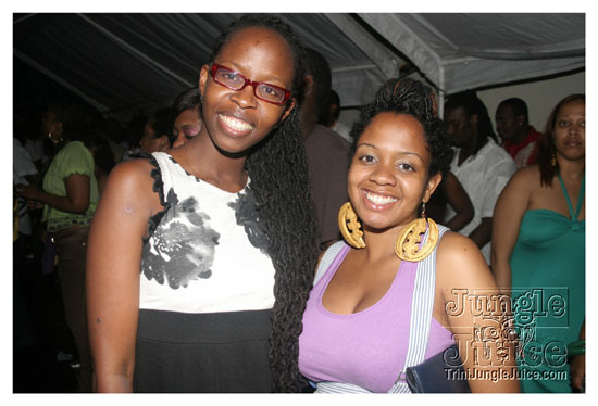 cribs_lost_in_jungle_jun21-051