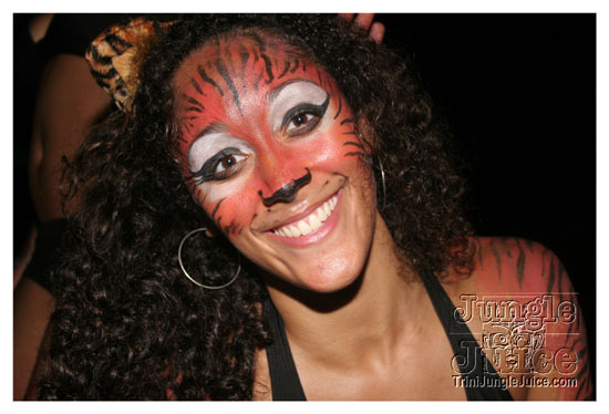 cribs_lost_in_jungle_jun21-073