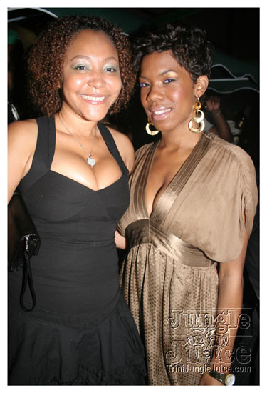 cribs_lost_in_jungle_jun21-076