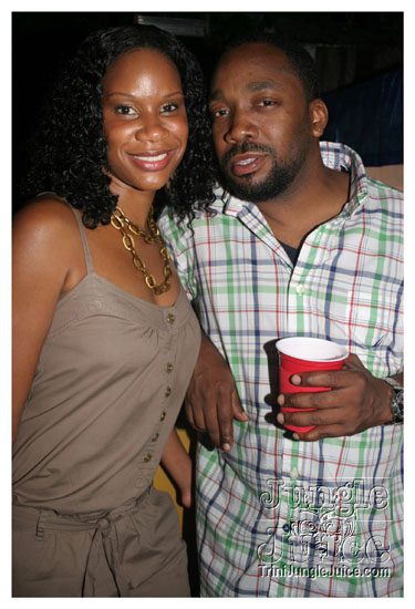 cribs_lost_in_jungle_jun21-078