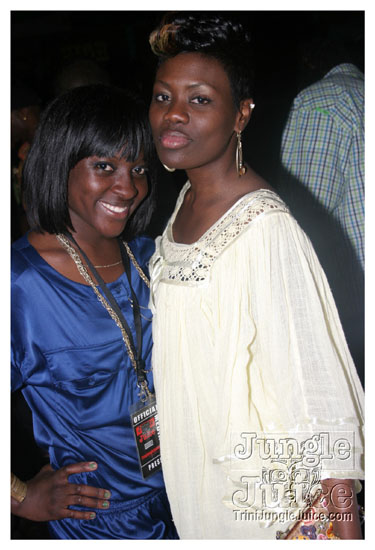 cribs_lost_in_jungle_jun21-083